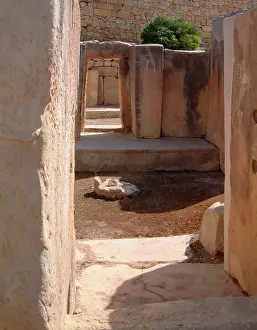 Doorways: TARXIEN TEMPLES/PAOLA