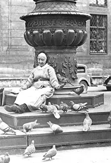 Pigeons: The Taubenmutterl, a Munich celebrity, 1939