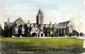 Christine Hinze: TAUNTON SCHOOL C1905