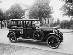 Clocks: Taxi in Berlin, 1926