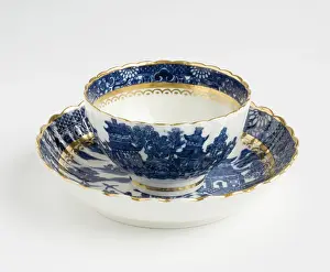 Caughley: Tea bowl and saucer
