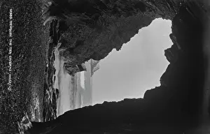 Textures: The Tea Caverns