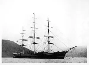 Undergoing: The tea clipper Cutty Sark under anchor