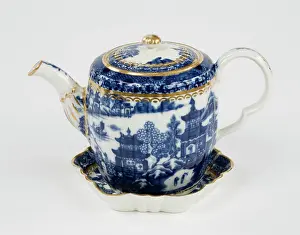 Caughley: Tea pot and stand