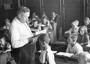 Notebook: Teachers and students in the class, 1935