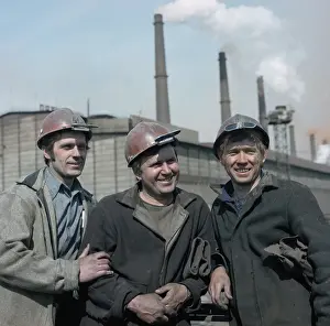 Chelyabinsk: Team of the steel-smelting machine of the open