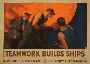 Builds: Teamwork builds ships