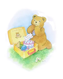 Endersby: Teddy bear with birthday cake in lunch box