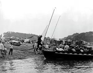 Boarding: TEIGNMOUTH FERRY