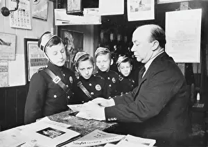 Satchels: TELEGRAM BOYS 1937