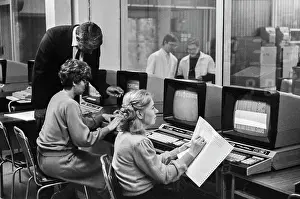 Employees: Teleservice office