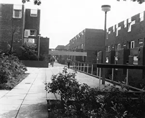 Telford: TELFORD MODERN HOUSING