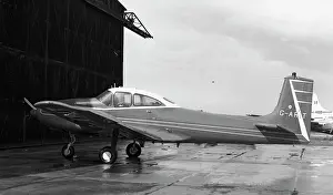 Registry: Temco D-16 Twin-Navion G-ARIT