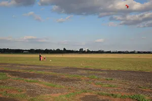 Tempelhofer: Tempelhofer Feld, Tempelhof Airport, Berlin, Germany