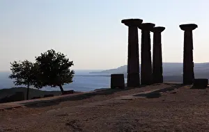Canakkale: Temple of Athena, Assos, Turkey