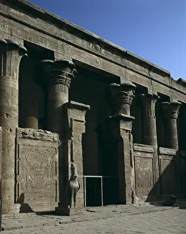 Dinasty: Temple of Horus. EGYPT. QUENA. Edfu. Temple of