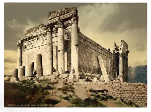 Baalbek: Temple of Jupiter, leaning column, Baalbek, Holy Land, (i.e