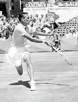 Scoreboard: Tennis champion Jack Kramer, playing against ?