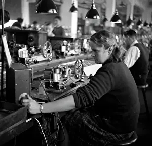 Assembles: Tesla Prague - manufacture of radios