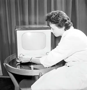 Mevald: Tesla television factory