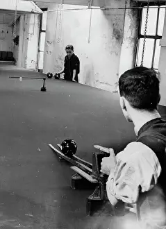 Bowlers: Testing bowling balls