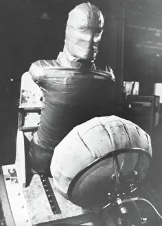 Labs: Testing First Air Bag Safety Device