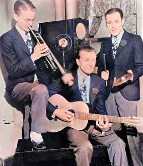 Strums: TESTING SOUND WAVES