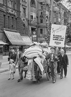 Fabrics: Textile collection during the war in Berlin, 1942