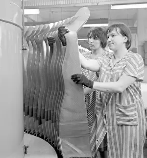 Seamless: Textile industry - stockings