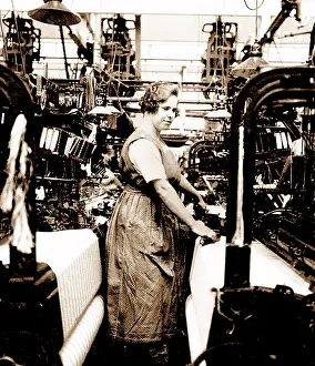 Spinners: Textile worker early 1900s