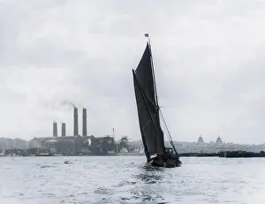 Oncolourisedpic: THAMES BARGE