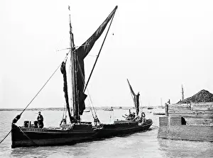 Levitt: Thames barge Levitt, Victorian period
