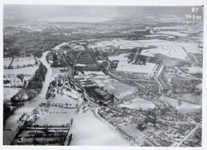 Staines: Thames flooding 1947
