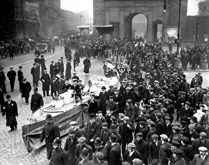 Ironworks: Thames Ironworks demonstration, London
