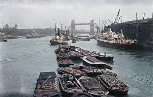 THAMES LONDON BRIDGE