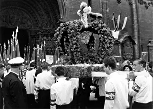 Cathedra: Thanksgiving in St. Stephen's Cathedral. The harvest