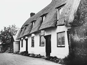 Bardfield: THATCHED COTTAGES