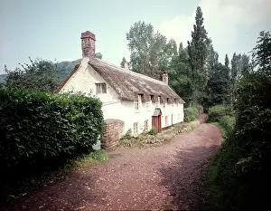 Dunster: Thatched cottages, Dunster