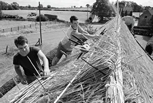 Timbered: Thatching Isaac Walton Cottage - 1
