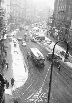 Omnibuses: Thaw after snowfall in Vienna 1958