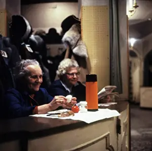 Cloakroom: Theater in der Josefstadt