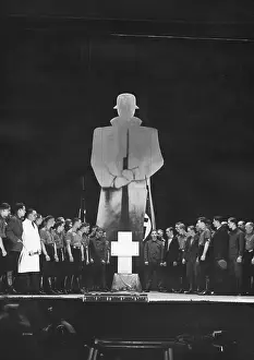 Gross: Theater performance of the German Labor Front, 1935