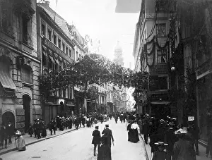 Festively: Theatinerstrasse in Munich, around 1906