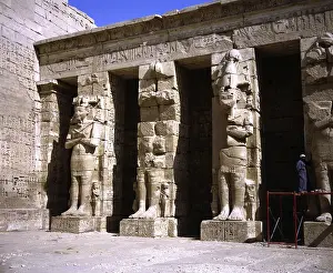 1152: Thebes, Egypt