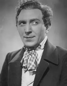 Theo: Theo Lingen in Love's Arithmetic, 1935