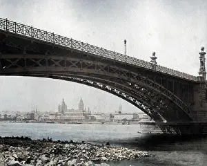 Ironwork: Theodor Heuss Bridge, Mainz, Germany