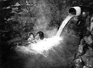 Bubbling: THERMAL SPRING BATH