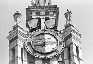 Thermometer: Thermometer on top of MSU building, 1973