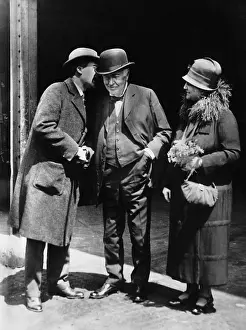 Mina: Thomas Alva Edison with his wife and son, 1927