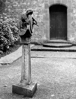 Leverhulme: THORNTON HOUSE SUNDIAL